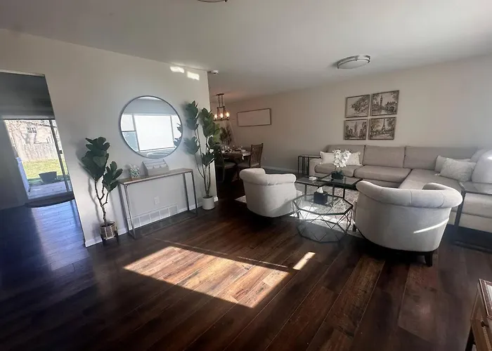 Great America Getaway Sleeps 12 Near Navy Base