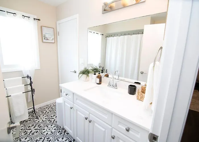 Great America Getaway Sleeps 12 Near Navy Base