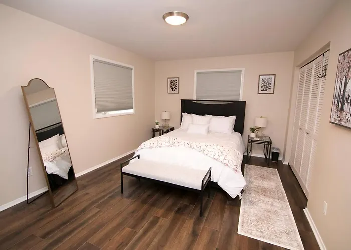 Great America Getaway Sleeps 12 Near Navy Base