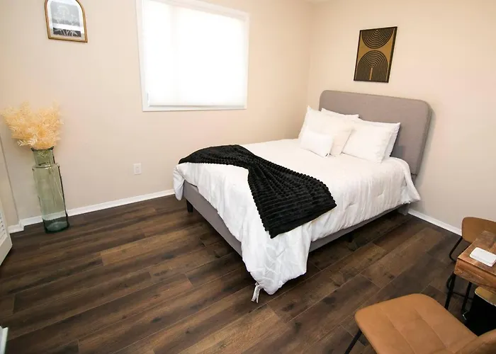 Great America Getaway Sleeps 12 Near Navy Base